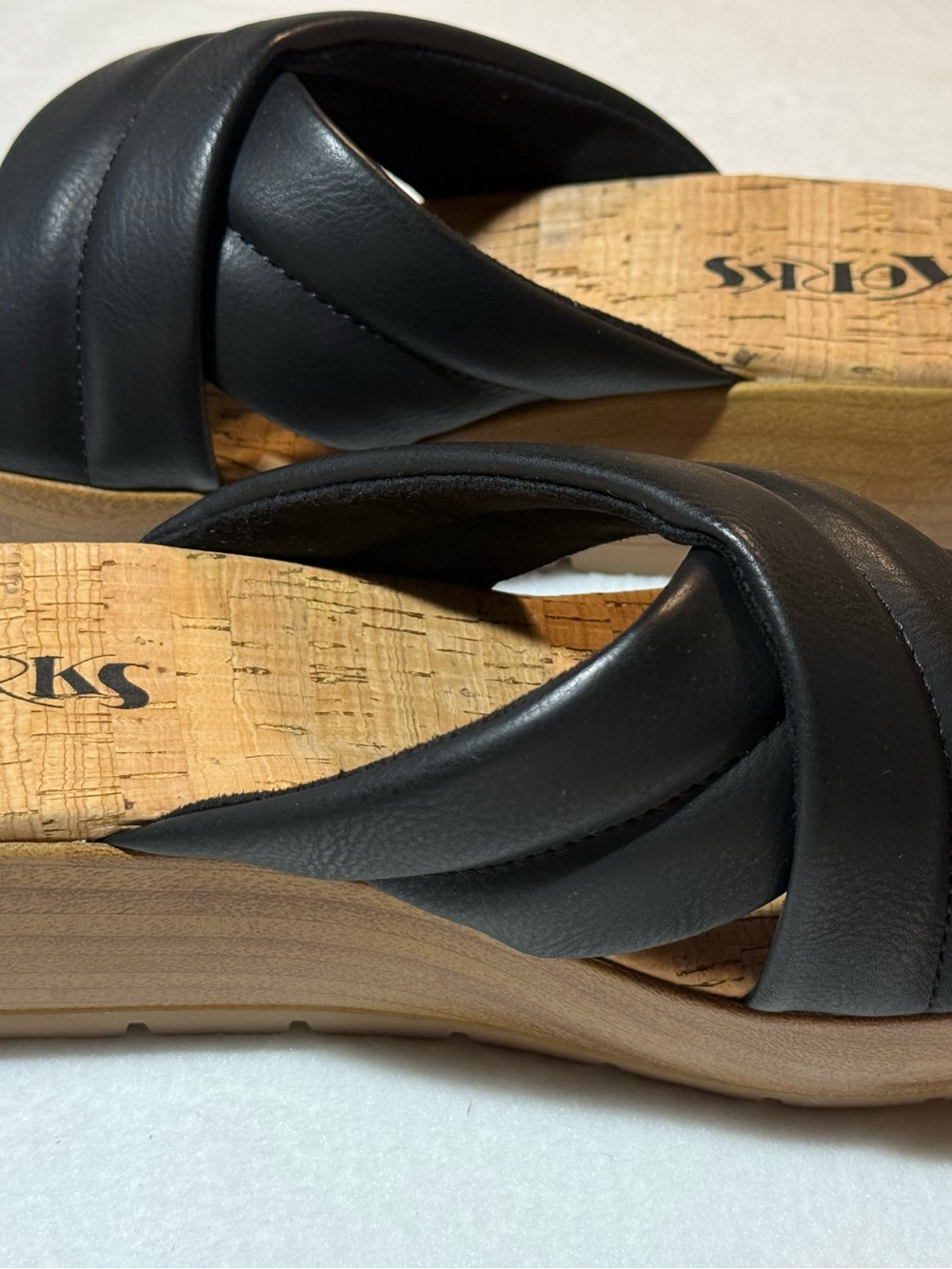 New Korks Faith Platform Wedge Sandals. Black. Size 6M & 7M - Picture 3 of 6